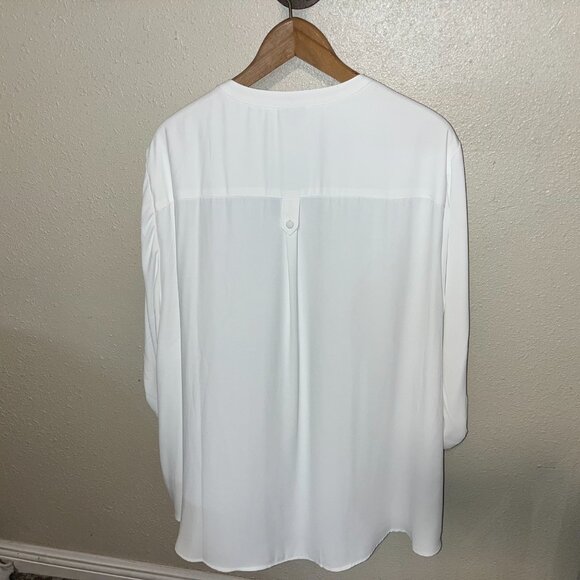 TORRID HARPER 3/4 SLEEVE SIZE 4 - NWT - Picture 2 of 3